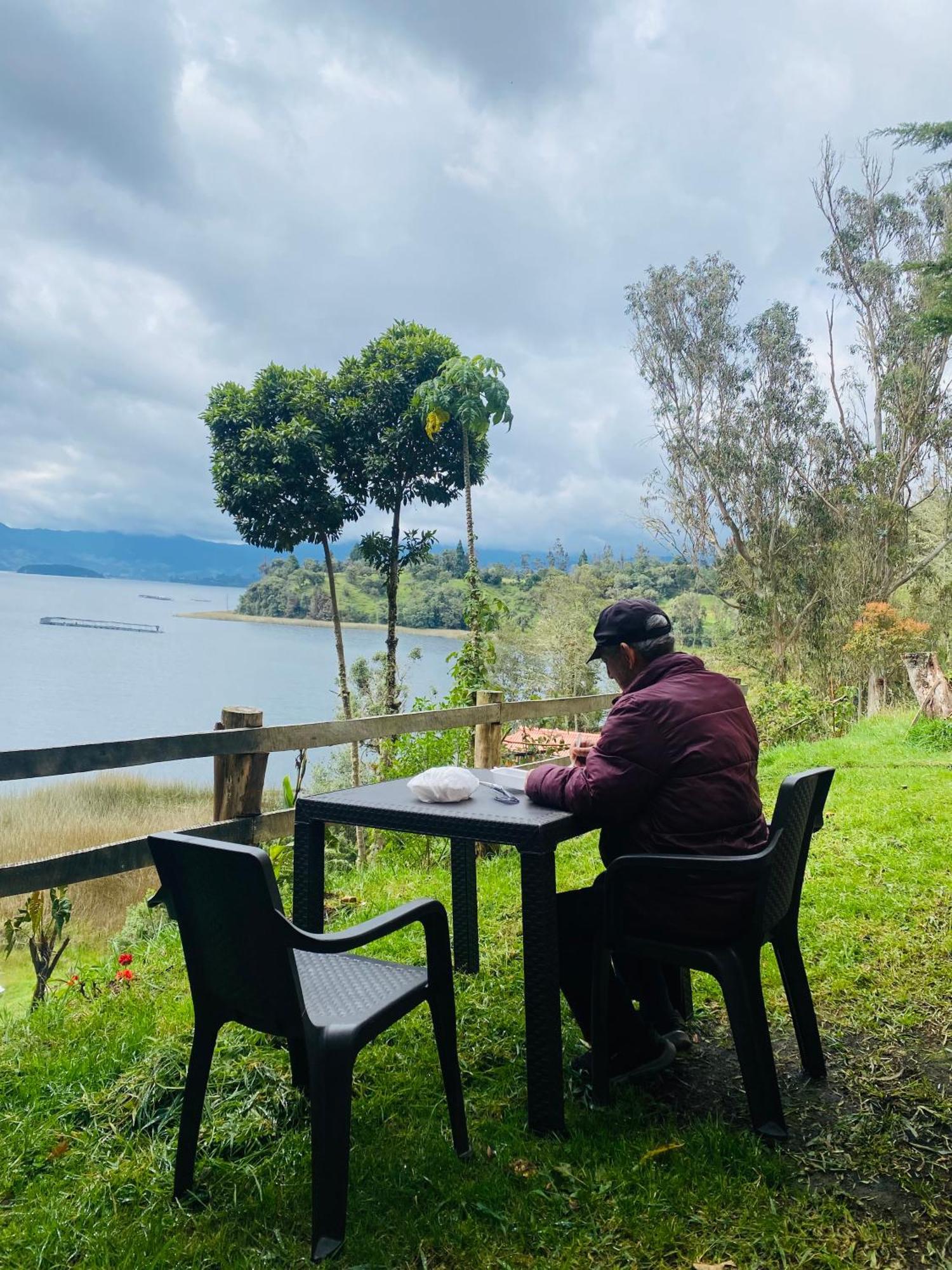 En La Laguna De La Cocha Chalet